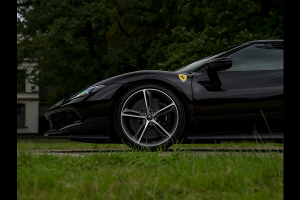 Ferrari 296 GTB 3.0 V6 | Lift | Cioccolato Racing Seats