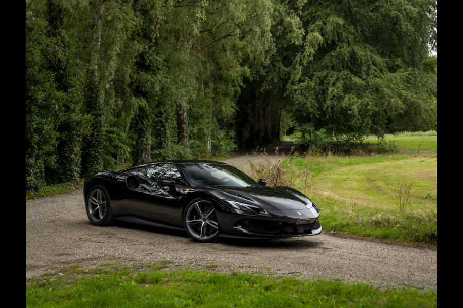 Ferrari 296 GTB 3.0 V6 | Lift | Cioccolato Racing Seats