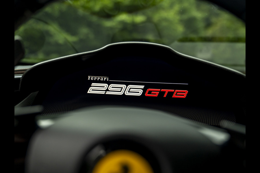 Ferrari 296 GTB 3.0 V6 | Lift | Cioccolato Racing Seats