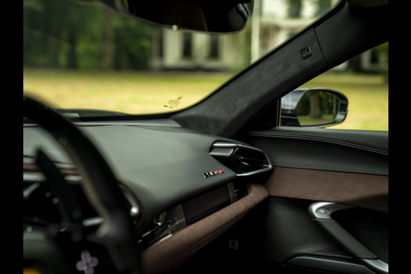 Ferrari 296 GTB 3.0 V6 | Lift | Cioccolato Racing Seats