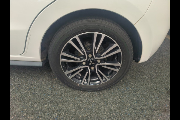 Mitsubishi Space Star 1.2 Instyle uit 2018 Rijklaar + 12 maanden Bovag-garantie Henk Jongen Auto's in Helmond,  al 50 jaar service zoals 't hoort!
