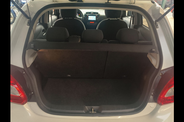 Mitsubishi Space Star 1.2 Instyle uit 2018 Rijklaar + 12 maanden Bovag-garantie Henk Jongen Auto's in Helmond,  al 50 jaar service zoals 't hoort!