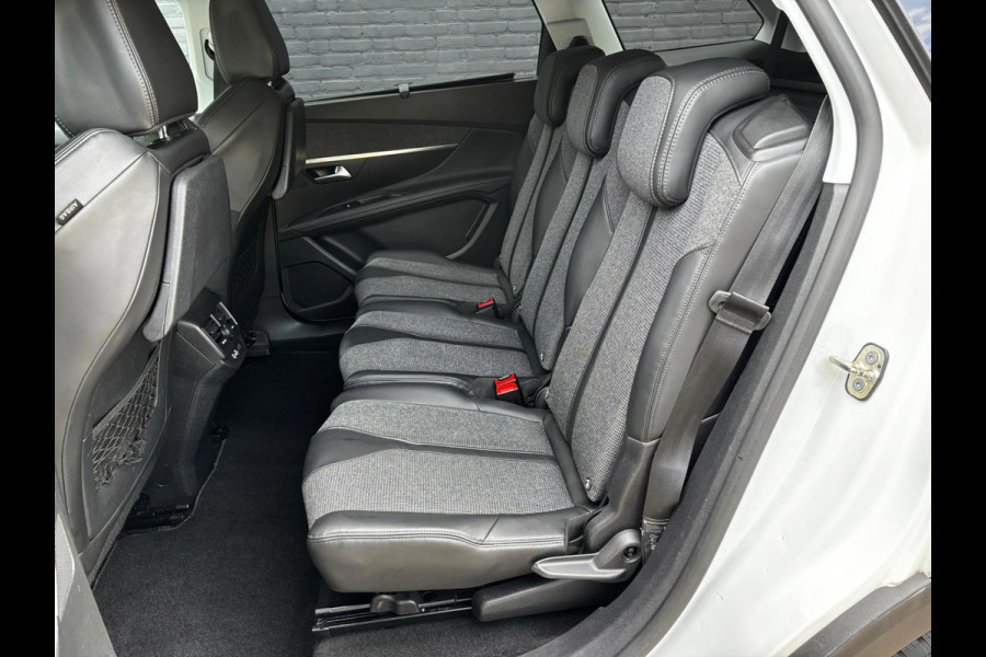 Peugeot 5008 1.2 PureTech Allure CAMERA|7PERSOONS|TREKHAAK|LEDER|NAVI