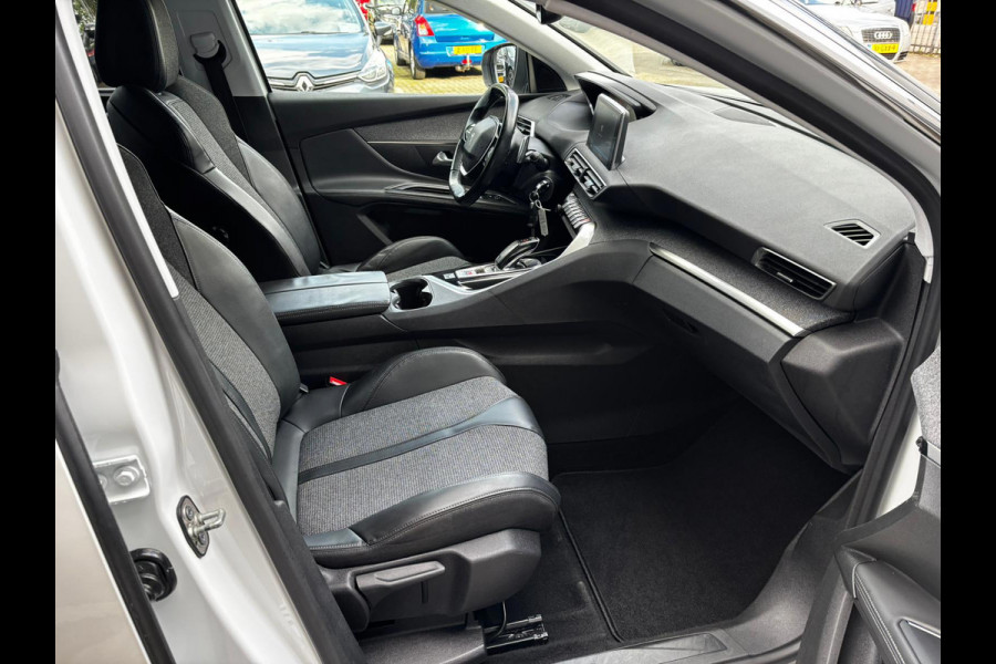 Peugeot 5008 1.2 PureTech Allure CAMERA|7PERSOONS|TREKHAAK|LEDER|NAVI