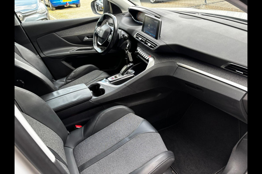Peugeot 5008 1.2 PureTech Allure CAMERA|7PERSOONS|TREKHAAK|LEDER|NAVI
