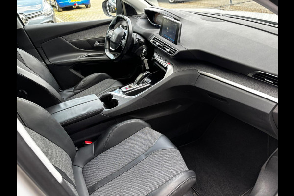 Peugeot 5008 1.2 PureTech Allure CAMERA|7PERSOONS|TREKHAAK|LEDER|NAVI