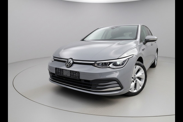 Volkswagen Golf 1.5 TSI 130pk Style * LAGE KMSTAND 26.000KM! * ParkeerCamera * Adaptieve Cruise Control *