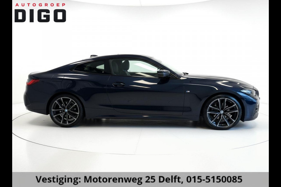 BMW 4 Serie Coupé 420i High Executive M-Pakket GARANTIE TOT 07-2032* . PANORAMA-DAK . PARKEERSENSOREN VOOR & ACHTER . STOELVERWARMING . 1E EIGENAAR! .