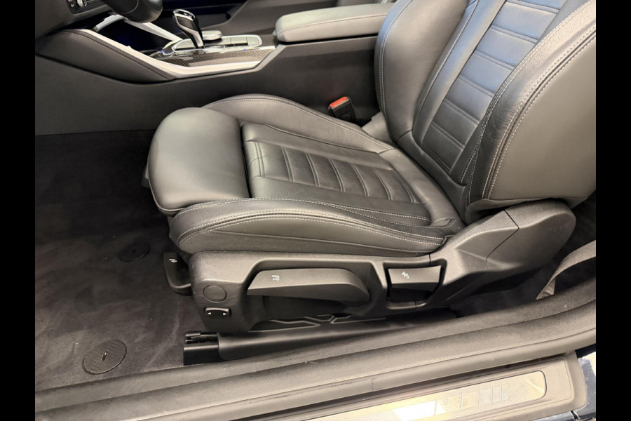 BMW 4 Serie Coupé 420i High Executive M-Pakket GARANTIE TOT 07-2032* . PANORAMA-DAK . PARKEERSENSOREN VOOR & ACHTER . STOELVERWARMING . 1E EIGENAAR! .
