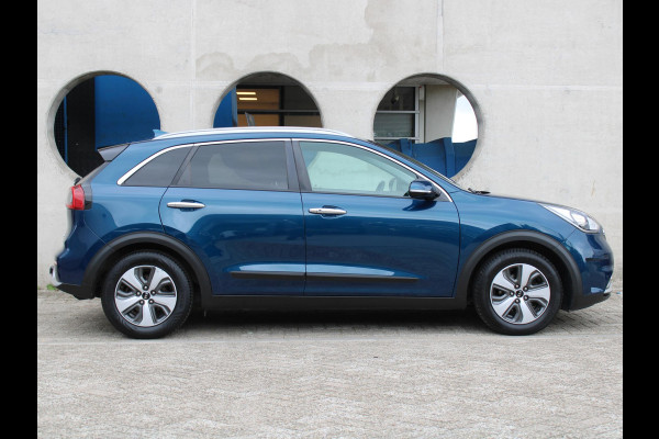 Kia Niro 1.6 GDi Hybrid First Edition | APPLE CARPLAY | KEYLESS ENTRY | ADAPTIEVE CRUISE CONTROL |