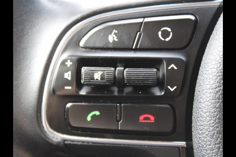 Kia Niro 1.6 GDi Hybrid First Edition | APPLE CARPLAY | KEYLESS ENTRY | ADAPTIEVE CRUISE CONTROL |