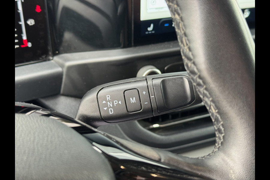 Ford Transit Custom 2.0 TDCI 170pk L1H1 Limited Automaat | Navi | Trekhaak | CarPlay | Camera | Stoelverw. | Cruise | Stuur leder