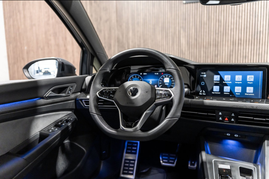 Volkswagen Golf 1.5 eTSI R-Line 2020 DSG IQ PANO CAMERA VIRTUAL