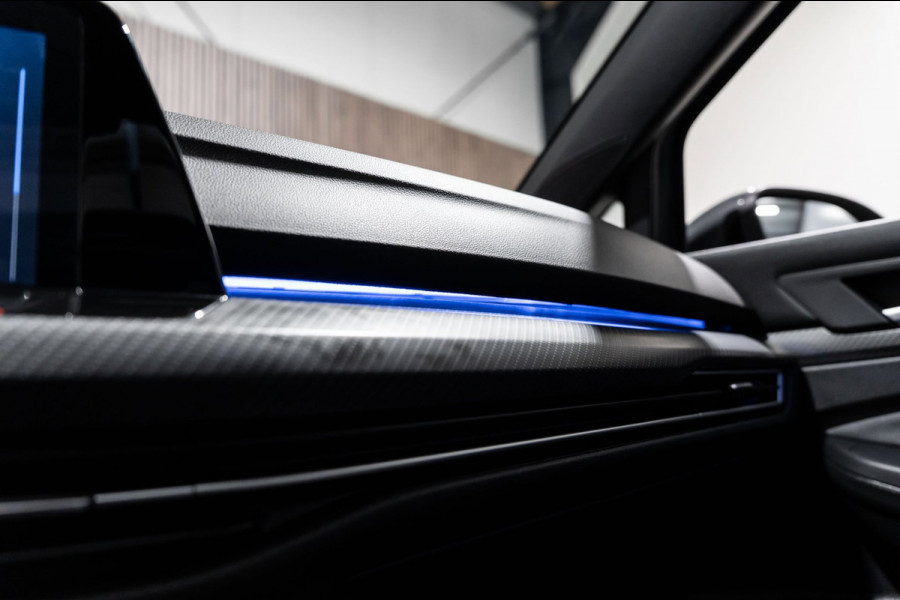Volkswagen Golf 1.5 eTSI R-Line 2020 DSG IQ PANO CAMERA VIRTUAL