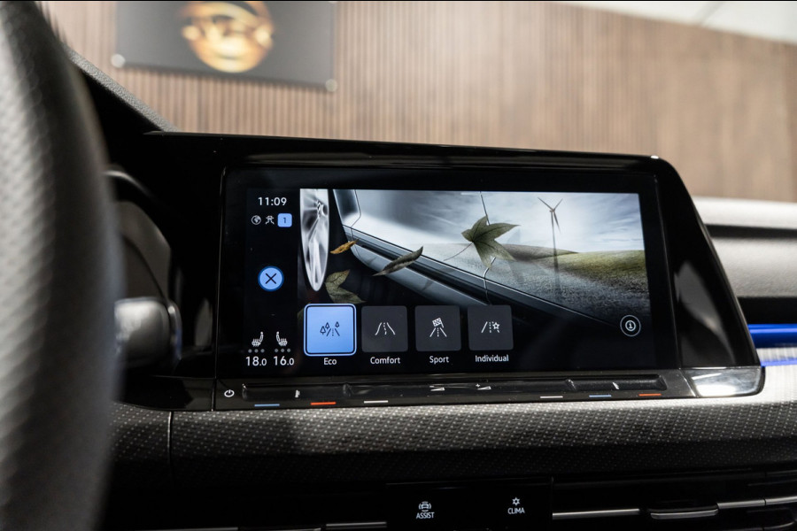 Volkswagen Golf 1.5 eTSI R-Line 2020 DSG IQ PANO CAMERA VIRTUAL