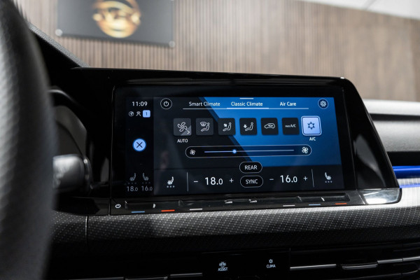 Volkswagen Golf 1.5 eTSI R-Line 2020 DSG IQ PANO CAMERA VIRTUAL