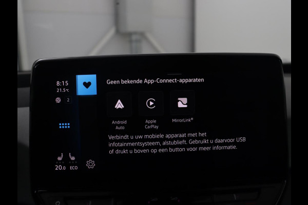 Volkswagen ID.3 First Max 58 kWh | SOH 92.0% | Panoramadak | Adaptive cruise | Stuur/stoel verwarming | Carplay | Camera | Sfeerverlichting | Trekhaak |
