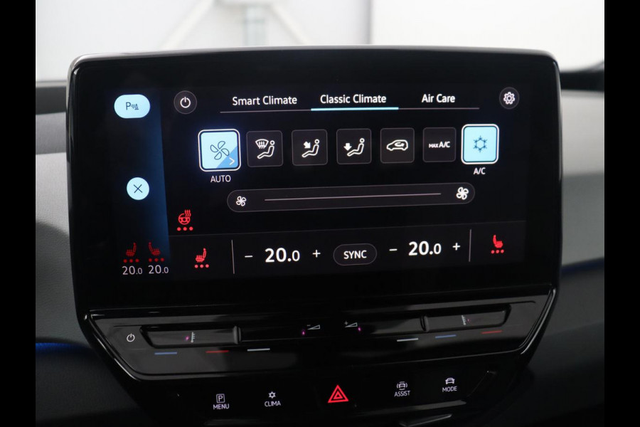 Volkswagen ID.3 First Max 58 kWh | SOH 92.0% | Panoramadak | Adaptive cruise | Stuur/stoel verwarming | Carplay | Camera | Sfeerverlichting | Trekhaak |