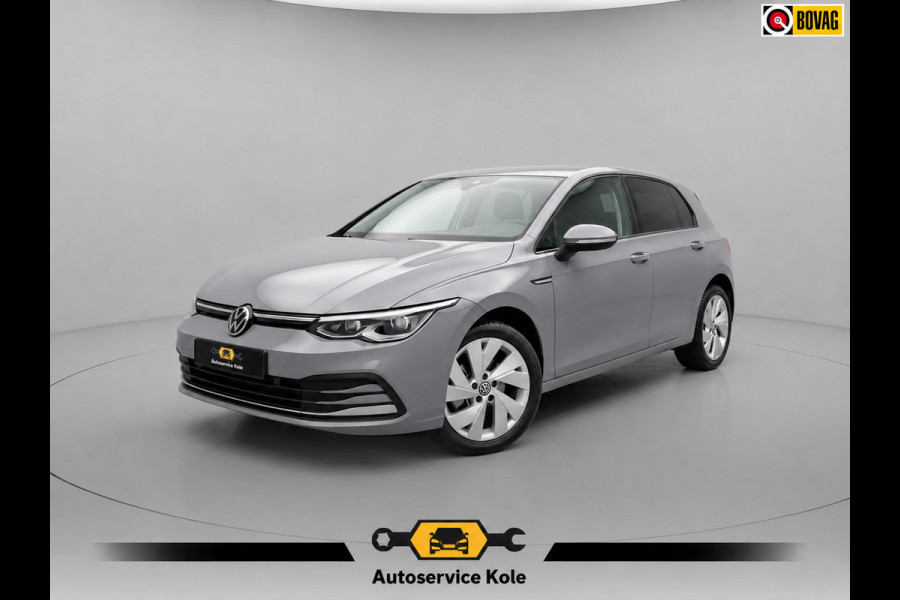 Volkswagen Golf 1.5 TSI 130pk Style * LAGE KMSTAND 26.000KM! * ParkeerCamera * Adaptieve Cruise Control *