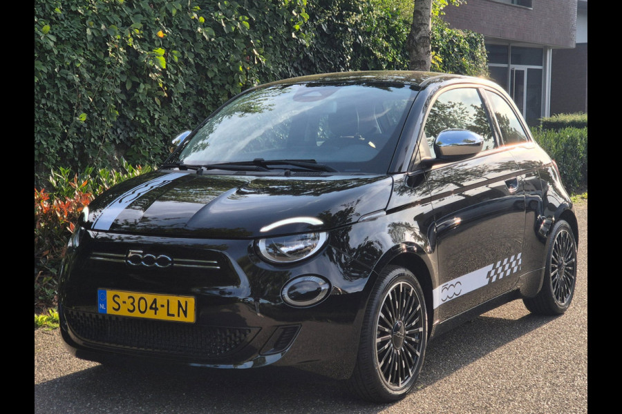 Fiat 500 42 kWh Top SoH 93% CarPlay Special Edition Amaretto Rund Leder interieur 2e Eig NAP
