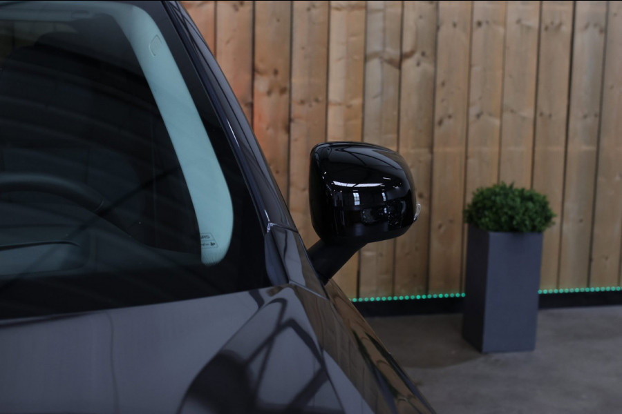 Volvo XC90 2.0 T8 Plug-in hybrid AWD Plus Dark *Pano*H/K*Head-Up*360 Camera*