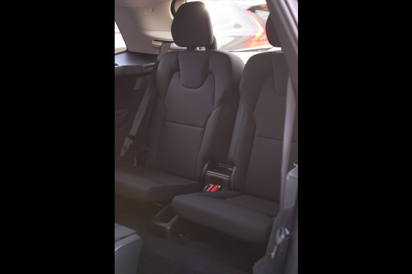 Volvo XC90 2.0 T8 Plug-in hybrid AWD Plus Dark *Pano*H/K*Head-Up*360 Camera*