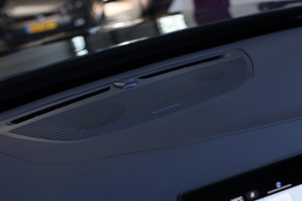 Volvo XC90 2.0 T8 Plug-in hybrid AWD Plus Dark *Pano*H/K*Head-Up*360 Camera*