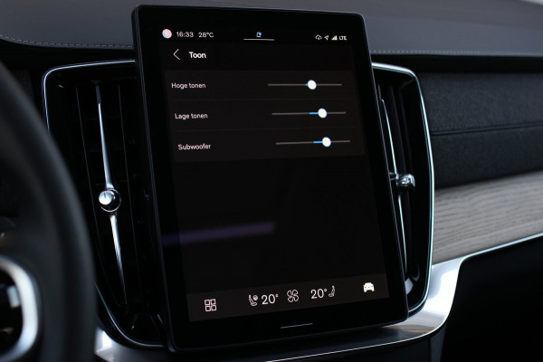 Volvo XC90 2.0 T8 Plug-in hybrid AWD Plus Dark *Pano*H/K*Head-Up*360 Camera*
