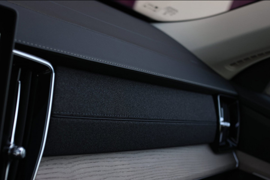 Volvo XC90 2.0 T8 Plug-in hybrid AWD Plus Dark *Pano*H/K*Head-Up*360 Camera*