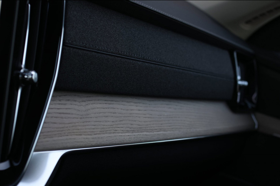 Volvo XC90 2.0 T8 Plug-in hybrid AWD Plus Dark *Pano*H/K*Head-Up*360 Camera*