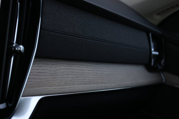 Volvo XC90 2.0 T8 Plug-in hybrid AWD Plus Dark *Pano*H/K*Head-Up*360 Camera*