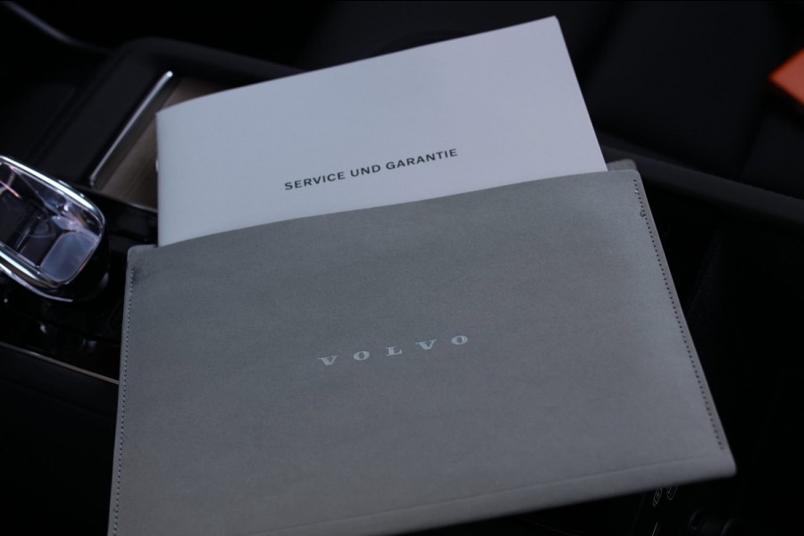 Volvo XC90 2.0 T8 Plug-in hybrid AWD Plus Dark *Pano*H/K*Head-Up*360 Camera*