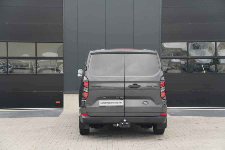 Ford Transit Custom 320 2.0 TDCI L1H1 Trend DC 136pk 6 Zits - Trekhaak - Stoel/Stuurverwarming - LED - Carplay/Android - Cruise - Rijklaar