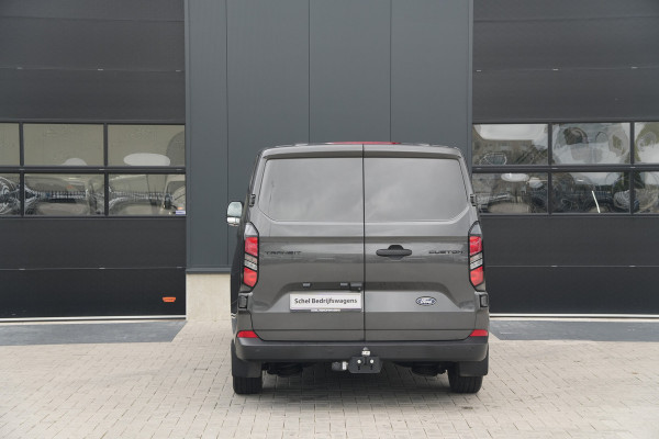 Ford Transit Custom 320 2.0 TDCI L1H1 Trend DC 136pk 6 Zits - Trekhaak - Stoel/Stuurverwarming - LED - Carplay/Android - Cruise - Rijklaar