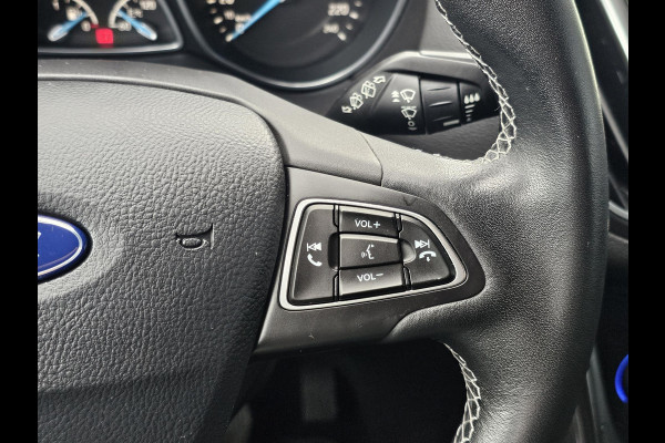 Ford C-MAX 1.0 Titanium Dealeronderhouden | Zéér complete uitvoering | Trekhaak | Bi-xenon koplampen | Achteruitrijcamera | Automatisch inparkeren | Navigatie etc.