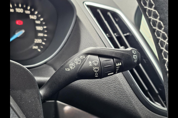 Ford C-MAX 1.0 Titanium Dealeronderhouden | Zéér complete uitvoering | Trekhaak | Bi-xenon koplampen | Achteruitrijcamera | Automatisch inparkeren | Navigatie etc.