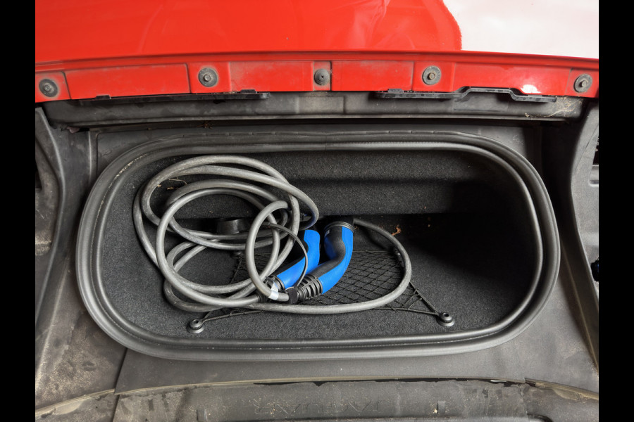 Jaguar I-PACE EV400 First Edition 90 kWh {SoH-90%} Aut. *PANO | HEAD-UP | LEATHER | FULL-LED | HEATED-SPORTSEATS | MEMORY-PACK | BLIND-SPOT | MERIDIAN-SOUND | DIGI-COCKPIT | PRIVACY-GLASS | AMBIENT-LIGHT | CAMERA | KEYLESS | 22''ALU*