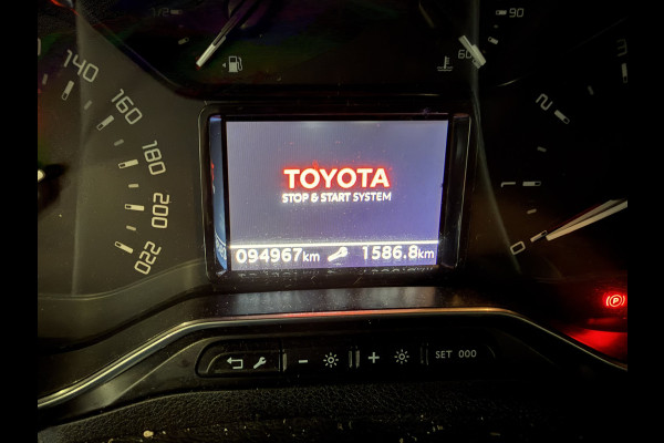 Toyota PROACE CITY Verso 1.2 Turbo 130pk Active Long 7 persoons / rolstoel lift / vaste prijs rijklaar € 24.950 marge / lease vanaf € 407 / automaat / camera / grijs metallic / dubbele schuifdeur / euro 6