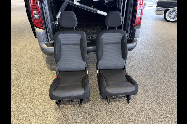 Toyota PROACE CITY Verso 1.2 Turbo 130pk Active Long 7 persoons / rolstoel lift / vaste prijs rijklaar € 24.950 marge / lease vanaf € 407 / automaat / camera / grijs metallic / dubbele schuifdeur / euro 6