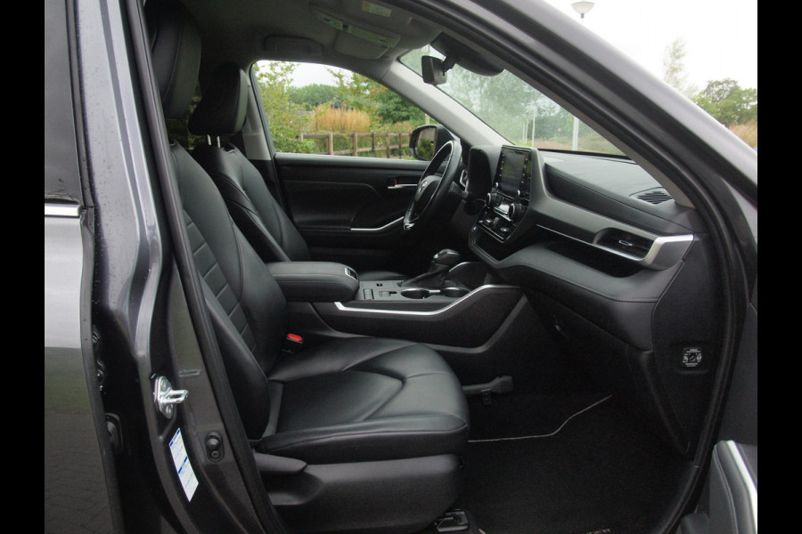 Toyota highlander 2.5 AWD Hybrid Business | 7 Persoons | Camera | Trekhaak | Apple Carplay | ACC | NL-Auto |