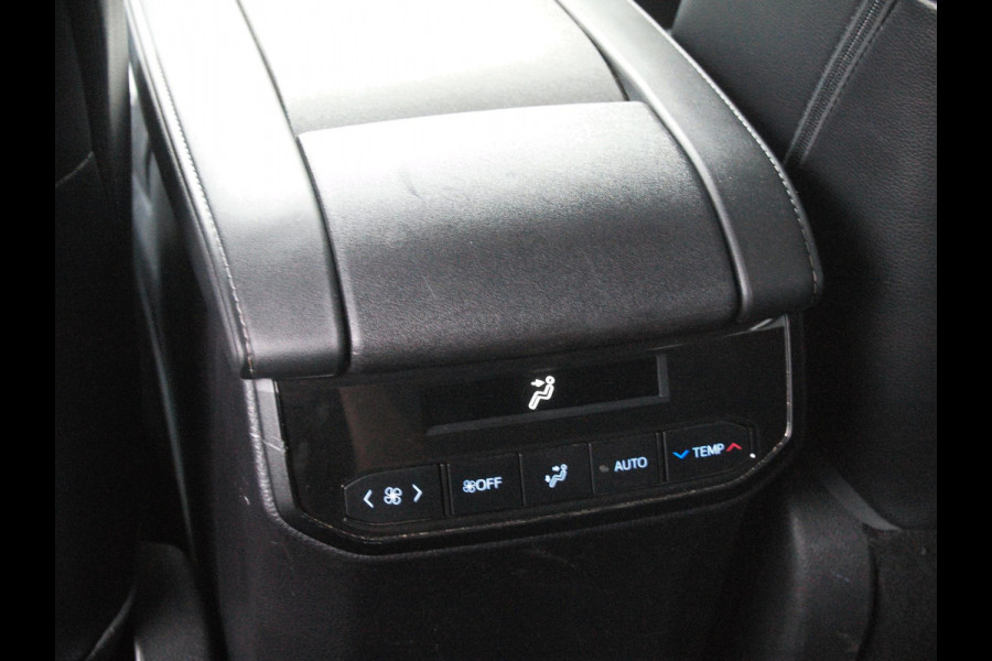 Toyota highlander 2.5 AWD Hybrid Business | 7 Persoons | Camera | Trekhaak | Apple Carplay | ACC | NL-Auto |