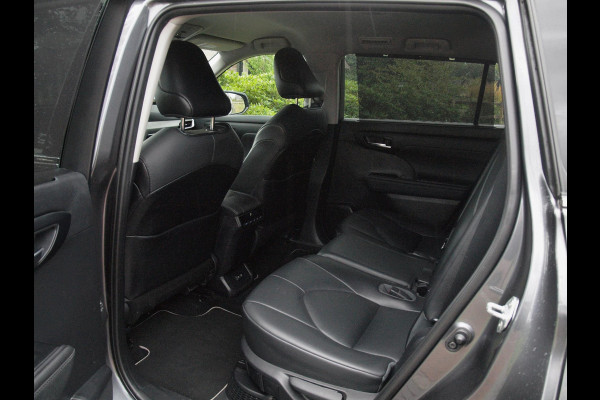 Toyota highlander 2.5 AWD Hybrid Business | 7 Persoons | Camera | Trekhaak | Apple Carplay | ACC | NL-Auto |
