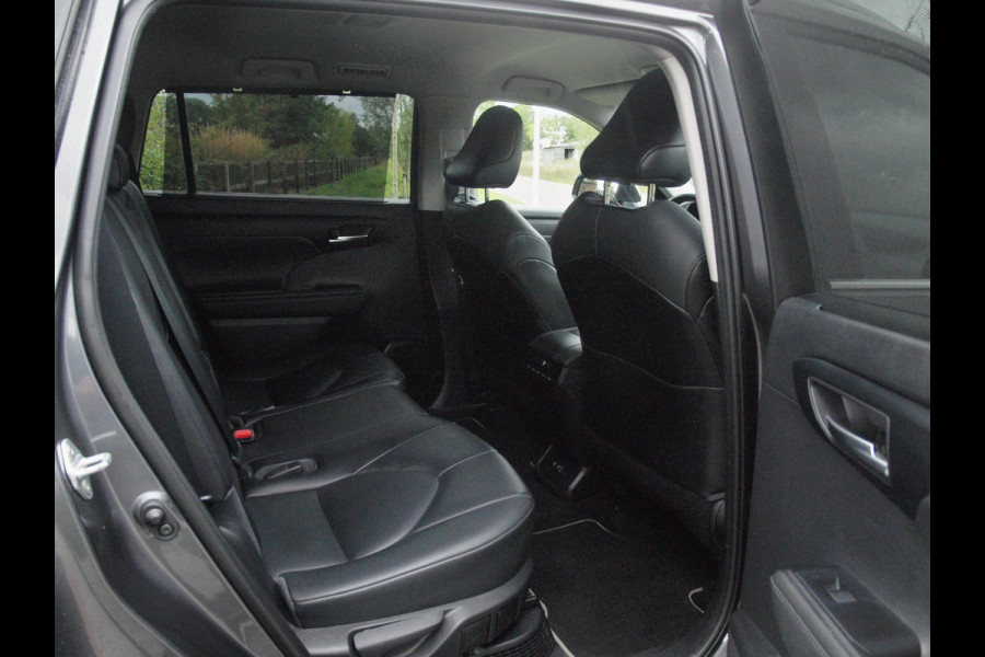 Toyota highlander 2.5 AWD Hybrid Business | 7 Persoons | Camera | Trekhaak | Apple Carplay | ACC | NL-Auto |