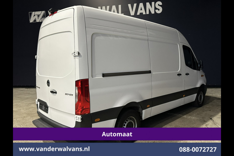 Mercedes-Benz Sprinter 317 CDI 170pk 9G-Tronic Automaat L2H2 Euro6 Airco | Camera | Navigatie | Adaptieve Cruisecontrol | LED Chauffeursstoel, Stoelverwarming, Parkeersensoren, Bijrijdersbank