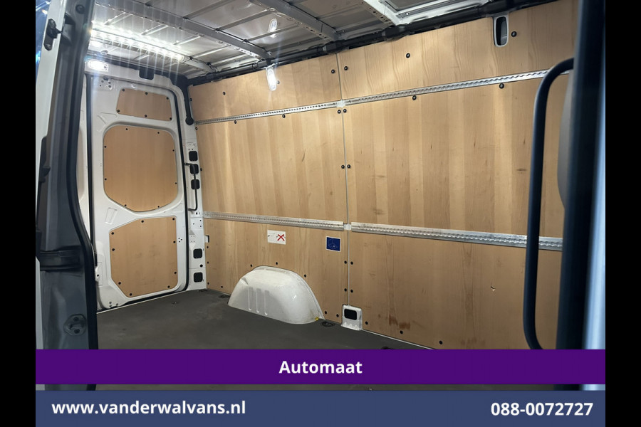 Mercedes-Benz Sprinter 317 CDI 170pk 9G-Tronic Automaat L2H2 Euro6 Airco | Camera | Navigatie | Adaptieve Cruisecontrol | LED Chauffeursstoel, Stoelverwarming, Parkeersensoren, Bijrijdersbank
