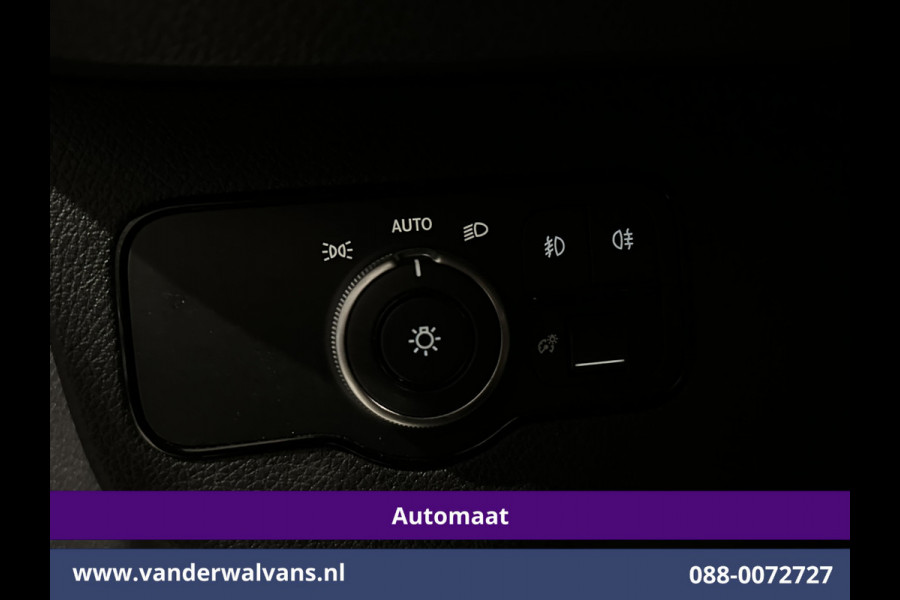 Mercedes-Benz Sprinter 317 CDI 170pk 9G-Tronic Automaat L2H2 Euro6 Airco | Camera | Navigatie | Adaptieve Cruisecontrol | LED Chauffeursstoel, Stoelverwarming, Parkeersensoren, Bijrijdersbank