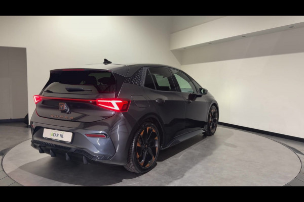 CUPRA Born Adrenaline One 62 kWh | ACC | Keyless | Stoelen & stuur verwarmd