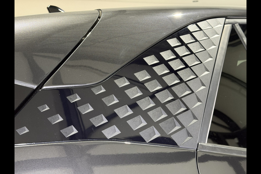 CUPRA Born Adrenaline One 62 kWh | ACC | Keyless | Stoelen & stuur verwarmd