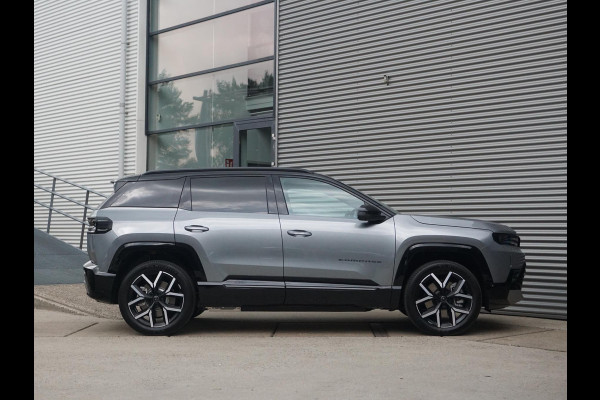 Jeep Compass First Edition 74 kWh | Adapt. Cruise | Camera | Carplay | 20" | Elektr. A-Klep | Navi | Winter Pack | Schuif/Kanteldak | Premium Pack | Conv. Pack | Warmtepomp