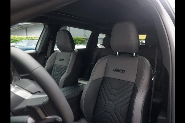 Jeep Compass First Edition 74 kWh | Adapt. Cruise | Camera | Carplay | 20" | Elektr. A-Klep | Navi | Winter Pack | Schuif/Kanteldak | Premium Pack | Conv. Pack | Warmtepomp